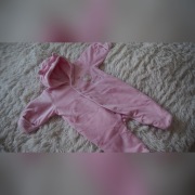 Różowy kombinezon dla dziewczynki. Jak nowy