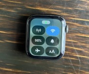 Apple Watch Series 4 44mm GPS + Cellular (eSIM/LTE)