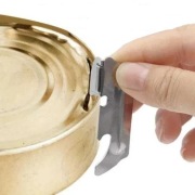 Ręczny otwieracz do konserw z stali nierdzewnej.