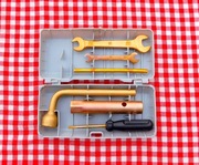 Zestaw klucze narzędzia skrzynka Fiat 126p 126 FSO 125p 125 Polonez