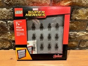 LEGO 853611 Ramka wystawowa na minifigurki Marvel Super Heroes