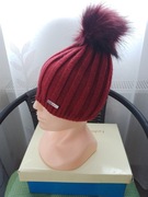 Czapka damska z pomponem 