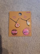 Łańcuszki i przypinki