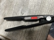 Prostownica do włosów AEG