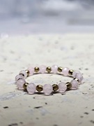 Pierścionek z różowego kwarcu i hematytu