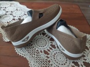 Nowe buty letnie r41,wkładka 26cm,kolor khaki,wygodne,przewiewne,miękkie 