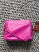 Listonoszka vezze skóra fuksja