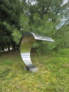 Wylewka basenowa ze stali nierdzewnej.