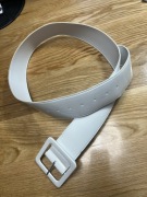 Biały pasek ze skóry ekologicznej 114 cm/6 cm