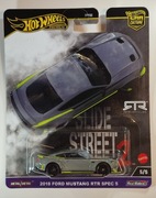 HOT WHEELS PREMIUM 2018 FORD MUSTANG RTR SPEC 5