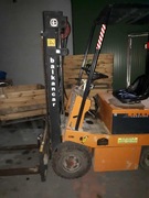 Wózek widłowy bułgar