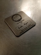 Tabliczka z podpisem na kolektor silnik Mercedes w211 w219 e63 cls63 amg