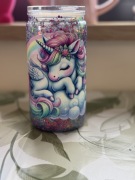 Kubek ze słomką i przykrywką