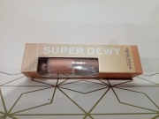 Super dewy rozswietlacz w kremie kolor Pink Lihgts
