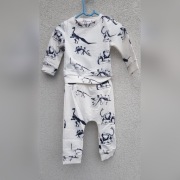 Nowy dres chłopięcy w dinozaury  rozm 74/80