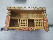 Stara zdobiona szafka wisząca 