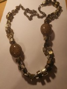 Naszyjnik długo z metalowych elementów 