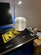 Lampa z dostosowywaniem barwy