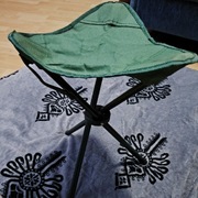 Składany stołek rybacki 28 x 30 x 40 cm - bardzo dobry stan