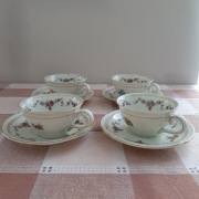 Filiżanka ze spotkiem porcelanowa. Komplet 4 szt. Schumann Arzberg.