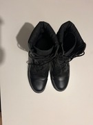 Sprzedam buty wojskowe do klasy mundurowej. 