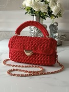 Ręcznie robiona torebka na ramię, czerwona, z łańcuszkiem Handmade