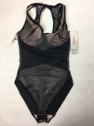 Triumph nowe body 70C czarny Contour Sensation BSW ex