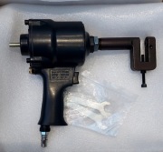 Profesjonalny dziurkacz pneumatyczny do blach i profili | 90 PSI / 600