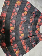 Spódnica Guess M czerwono czarna 