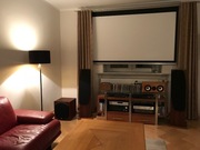 Ekran projekcyjny Kino dome  Hi-End viz-art 