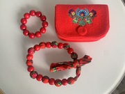 Czerwona torebka mała filc plus korale i bransoletka komplet folk Cepelia