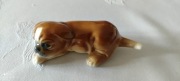 Goebel mini figurka porcelanowa psa bokser