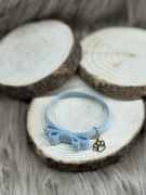 Bransoletka kokardka z zawieszką