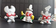 3 srebrne figurki Super Zings