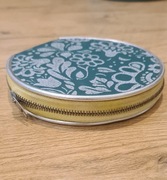 Puderniczka ze skóry