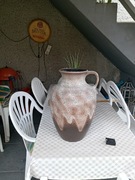 Stary, sygnowany dzban 