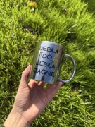 Kubek lustro srebrny 330 ml debila do debila ciągnie