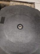 Renault Safrane, pokrywa koła zapasowego