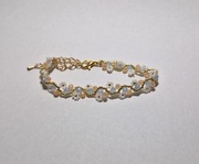 Delikatna bransoletka z drobnych szklanych koralików