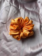 Pomarańczowa gumka frotka do włosów scrunchie L
