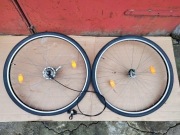 KENDA -piekne uż zdrowe opony 28" x 1 5/8 x 1 3/8 700x35C 37-622