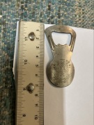 otwieracz do butelek kapsli POZNAŃ kolekcjonerski metalowy stary