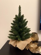 Choinka Sztuczna Świerk 60 cm Mini Dekoracja Świąteczna na Stół