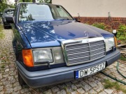 Wspaniały Mercedes-Benz W124 300E 6cylindrowy niski przebieg