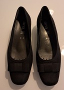 Półbuty damskie na klinie czarne ARA