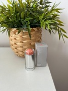 Rem Beauty Róż do policzków odcień chorus girl