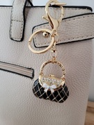 Brelok cudna torebka czarna z bielą