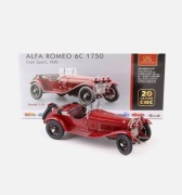 Cmc Alfa Romeo Model 1:18 Ręcznie składany. nieuzywany