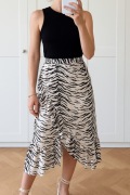 Nowa Spódnica Kopertowa Bik Bok Biała w Różowo Czarny Animal Print 