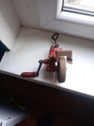 Retro mini szlifierka stołowa.